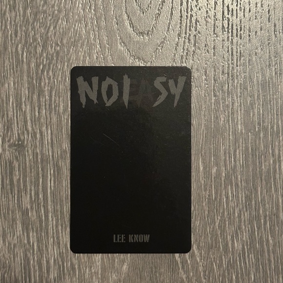 Stray Kids Lee Know No Easy (limited edition) photo card - Picture 3 of 3